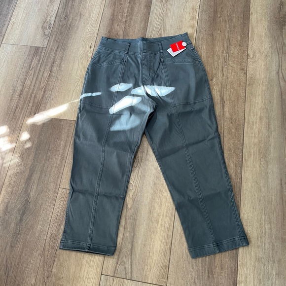 New Spanx Stretch Twill Straight-leg pants. Petite 1X. Hazy Blue Grey. - Picture 7 of 11